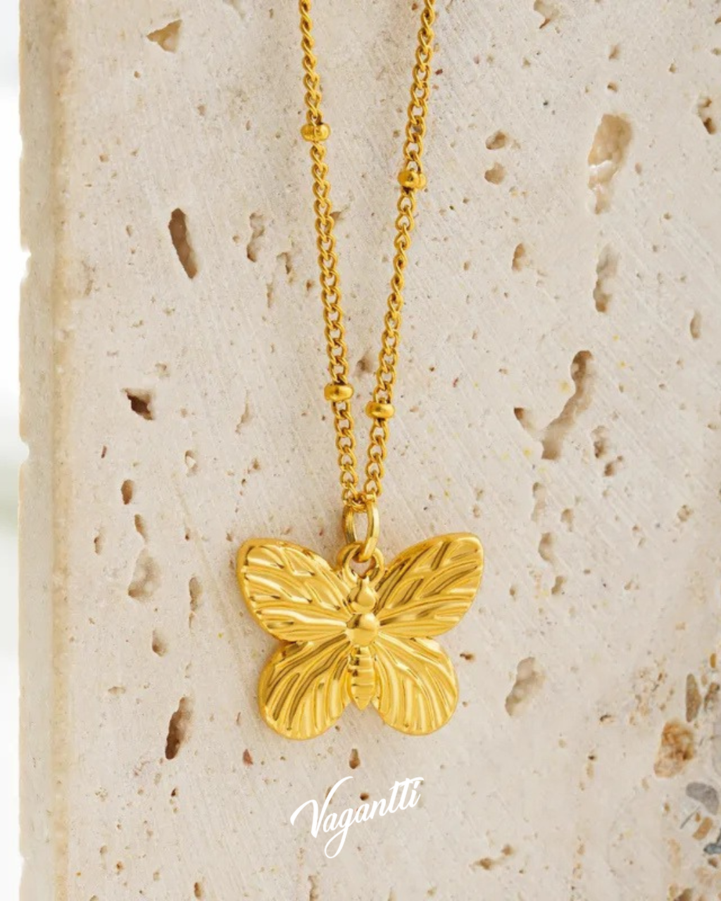Collar de Mariposa Dorada