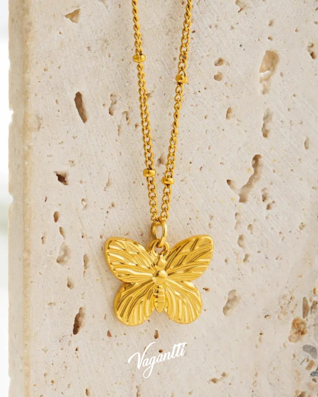 Collar de Mariposa Dorada